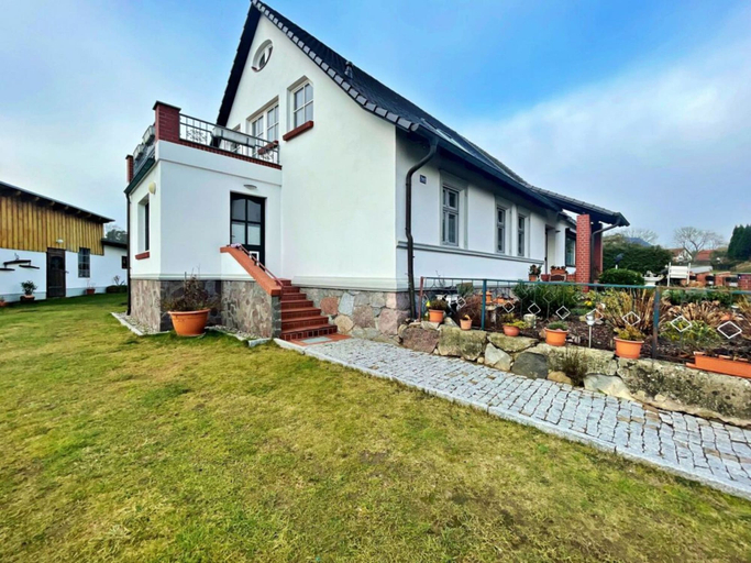 Primary image