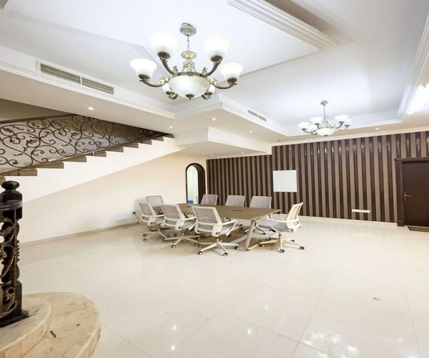 Dining 1, Luxury Villa Best place in Jafliya, Dubai