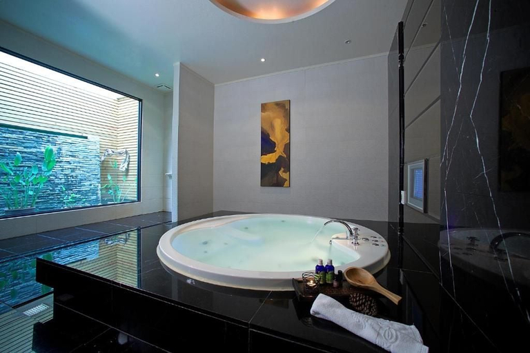 Bathroom 4, Spring SPA Motel, Taichung