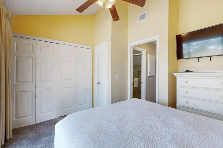 Room 5, Alabama Breeze, Baldwin