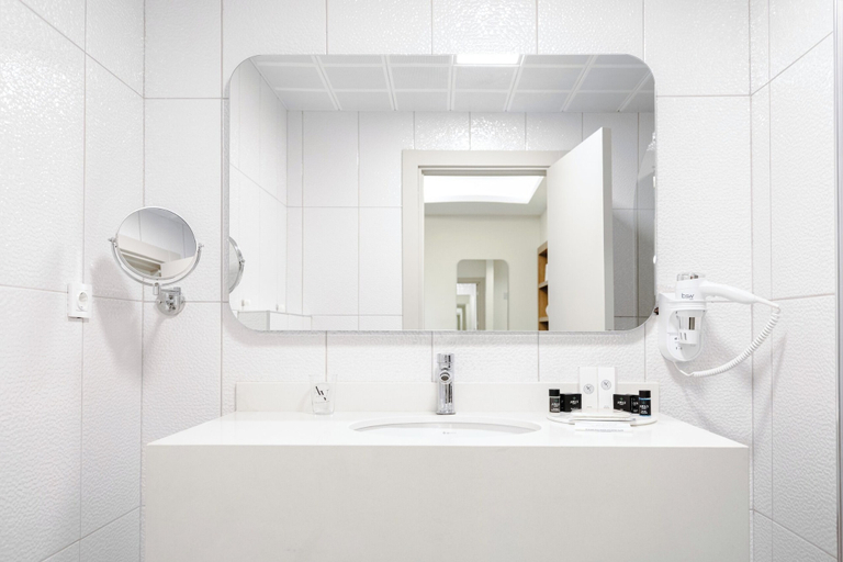 Bathroom 4, Avwan Hotels Collection, Çiğli
