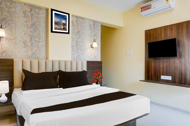 Room 4, Deluxe Zudio 7 Baner, Pune