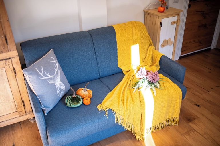 Living area 5, Lo Scoiattolo by Ca-sa Check, Brescia