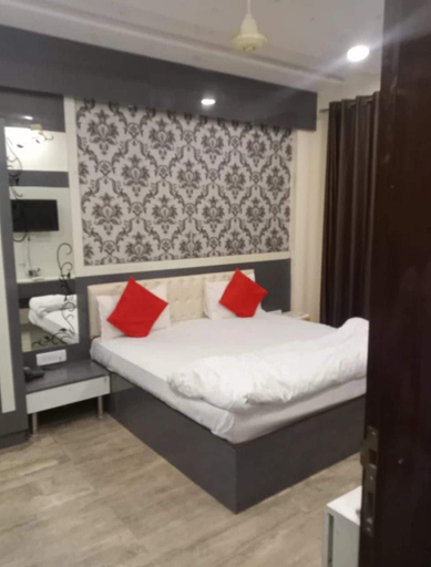 Room 5, Hotel Ladli Ji Inn, Mathura