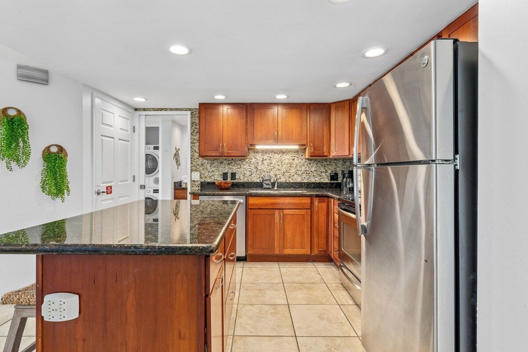 Interior 2, Remodeled 2BD Condo Across Beach Pool AC - Maui Banyan P301, Maui