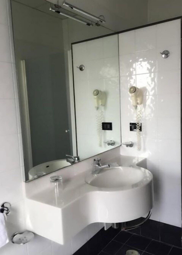 Bathroom 4, Hotel Giardino Degli Aranci, Napoli