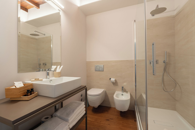 Bathroom 2, Hotel Cittadellarte, Biella