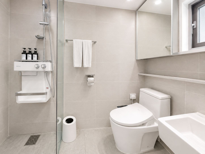 Bathroom 3, UH FLAT THE SONGDO, Yeonsu