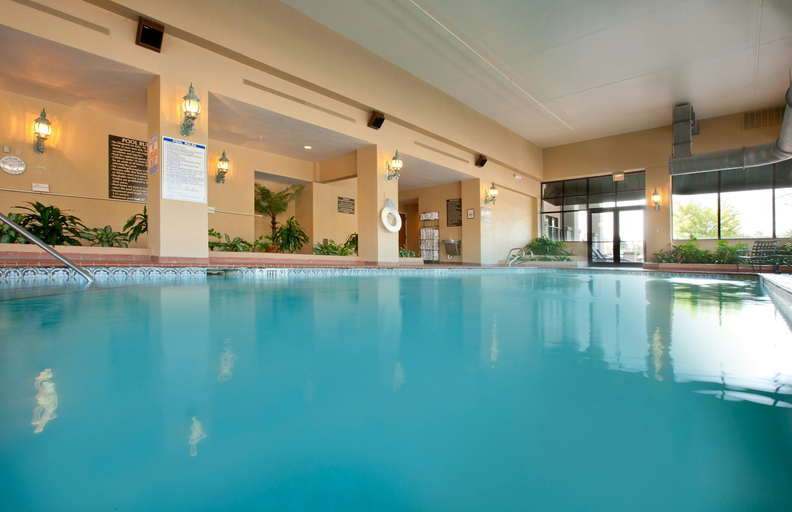Sport & Beauty 2, Embassy Suites Northwest Arkansas - Hotel, Spa & Convention Center, Benton