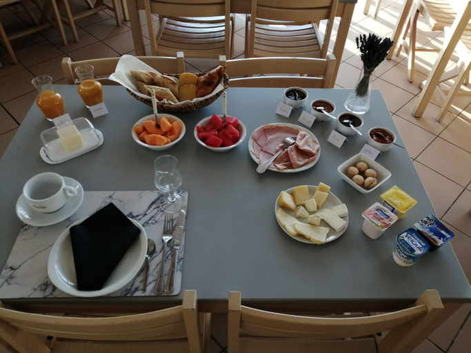 Food & Drinks 5, Les Portes De La Ma Ouge, Drôme