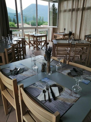 Food & Drinks 4, Les Portes De La Ma Ouge, Drôme