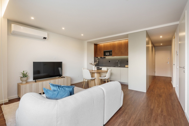 Room 5, 196 Andrade Corvo Collection by Minhos Guest, Braga