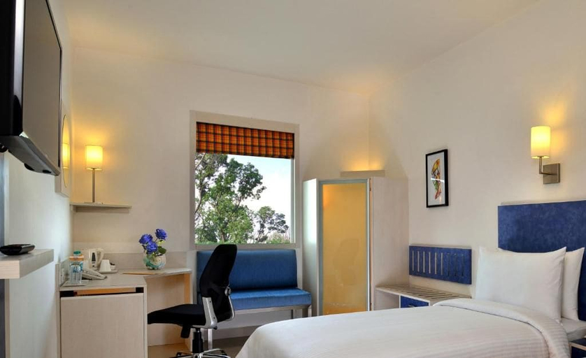 Bedroom 3, Red Fox by Lemon Tree Hotels, Bhiwadi, Alwar