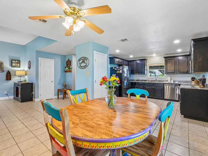 Others 5, Sorry Charlie's by Miss Kitty’s, Aransas