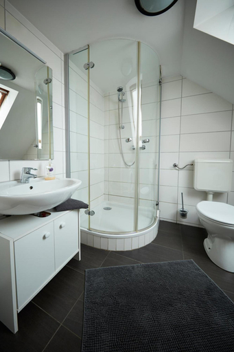 Bathroom 5, Reiterhof Zwei Linden, Osnabrück