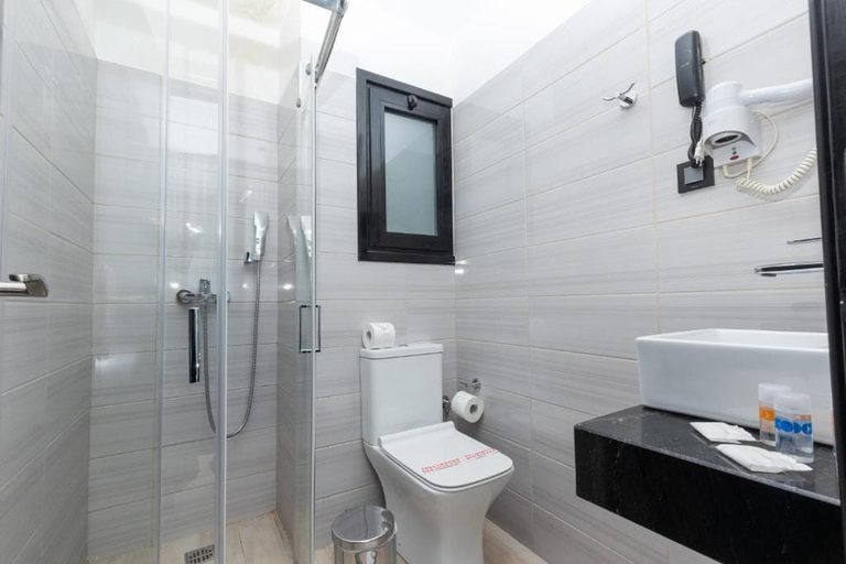 Bathroom 4, Evita Asty, Attica