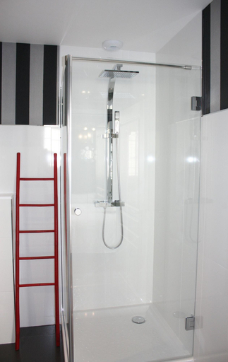 Bathroom 4, Appartha Tels De Val Perria Re, Jura