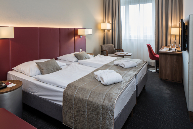Bedroom 5, Austria Trend Hotel Europa Salzburg, Salzburg