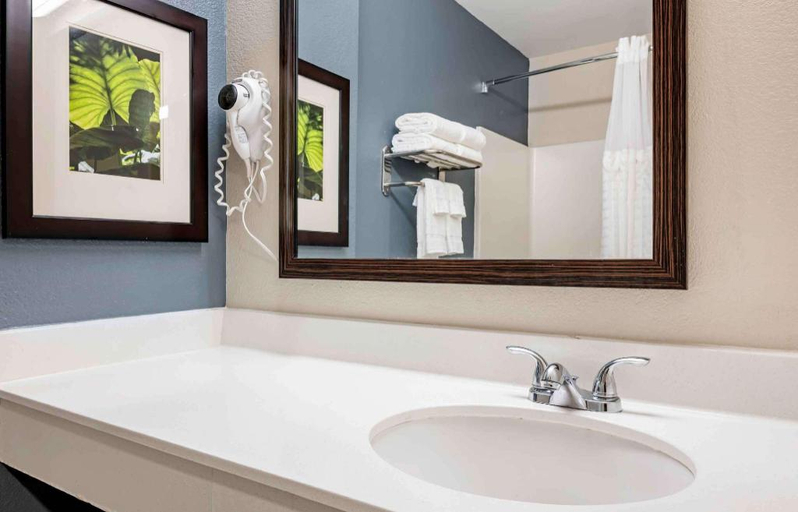 Bathroom 4, Extended Stay America - Dayton - North, Montgomery