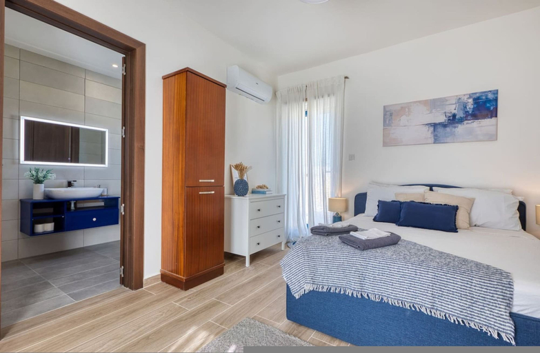 Room 2, 4 Bedroom Gozo Villa With Private Pool Garage