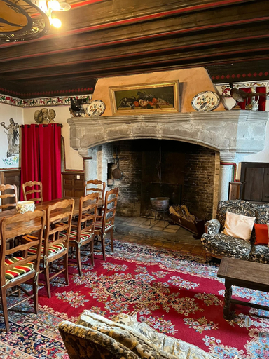 Others, Château d'Avully, Haute-Savoie