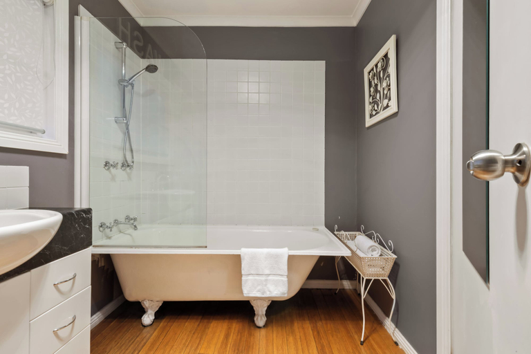 Bathroom 3, Bruny Island Escapes and Hotel Bruny, Kingborough