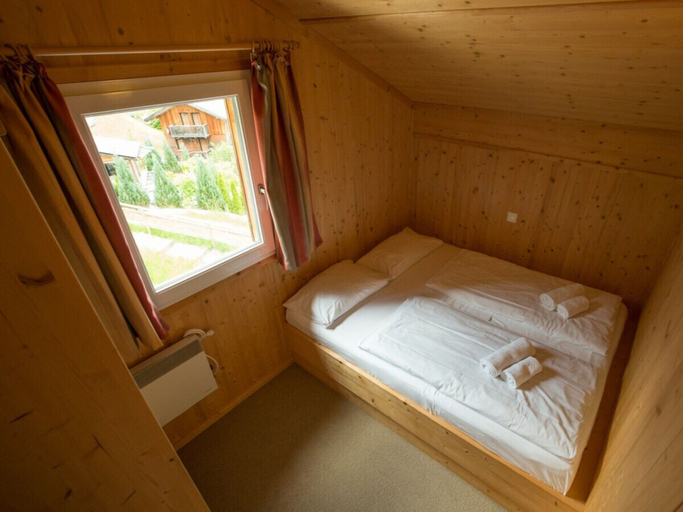 Room 4, Cabin in Annaberg With Swimming Pool, Hallein