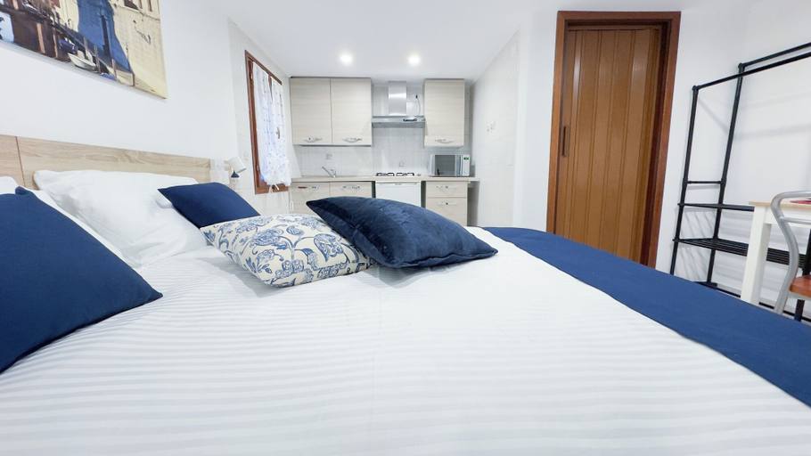 Bedroom 3, Blue Eyes by Ca-sa Check, Venezia