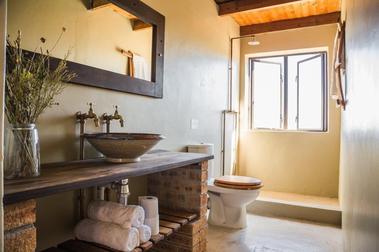 Bathroom, Wolfkop Guesthouse, West Coast
