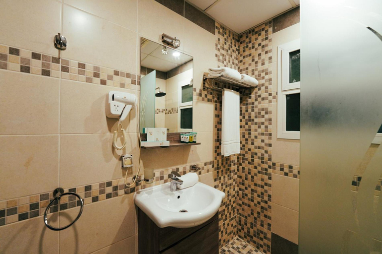 Bathroom, Grand Park Hotel Jeddah, Jeddah