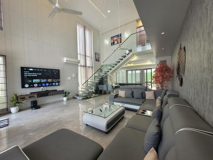 Living area 2, Ivory Game Palacio Luxury 4BHK Villa, Pune