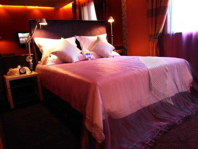 Room 2, Yitle, Shanghai