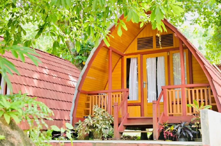 Exterior 3, Mangatasik Villa and Cottage, Minahasa