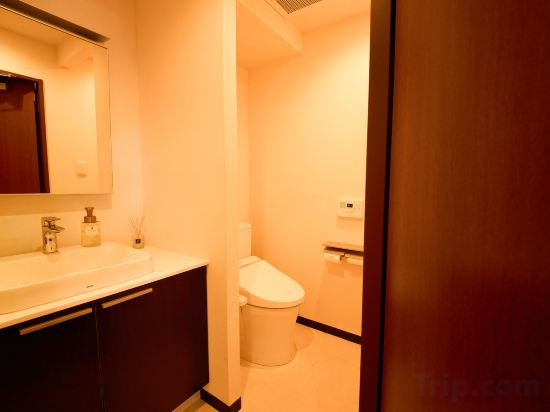 Hotel Interior/Public Areas