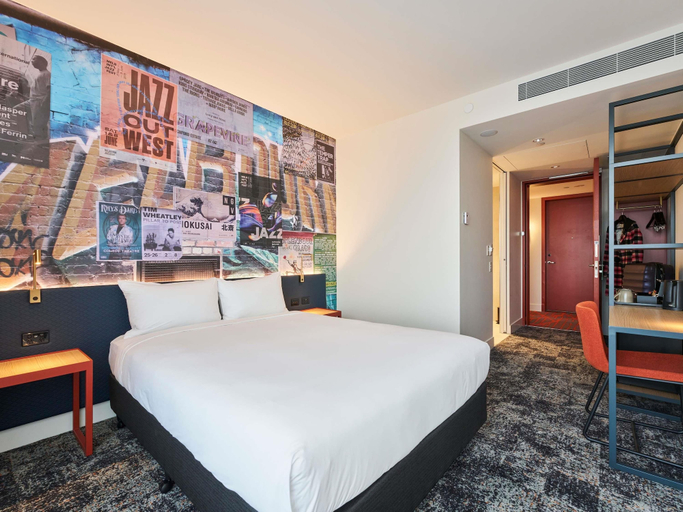 Bedroom 4, ibis Styles Melbourne Airport, Melbourne