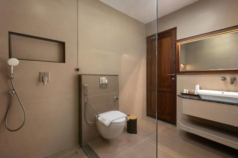 Bathroom 2, Sanskreti, Ernakulam