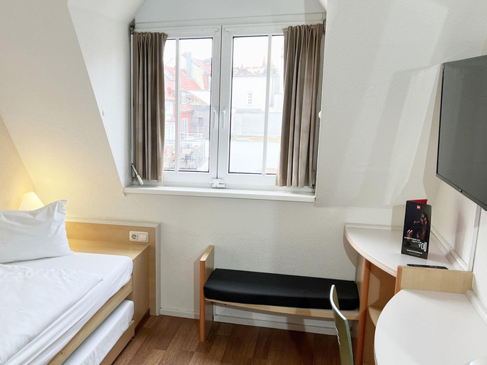 Bedroom 4, ibis Erfurt Altstadt, Erfurt