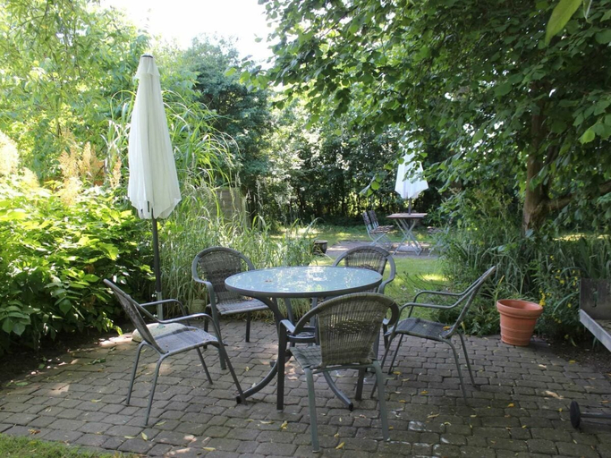 Outdoor dining, Holiday Apartment With 1 Bedroom, Schleswig-Flensburg