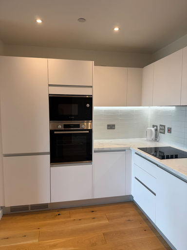 Private kitchen, Birmingham Blissful Apartment, Birmingham