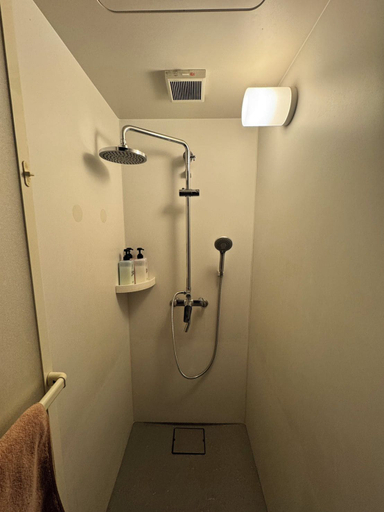 Bathroom 3, Merveille Ueno House Tokyo, Taitō