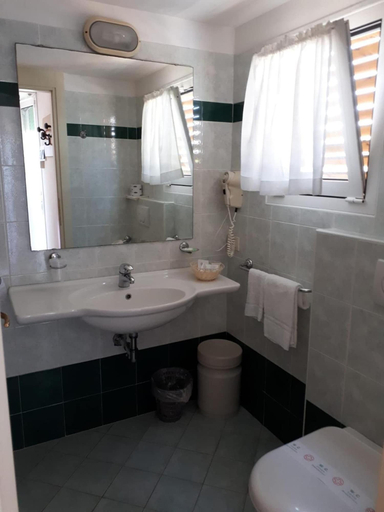 Bathroom 4, Hotel Ambra, Forli' - Cesena