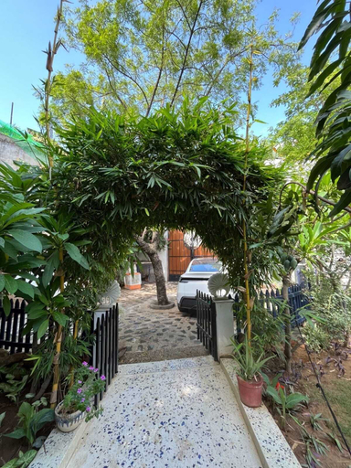 Property grounds 3, Indraj Stays, Delhi