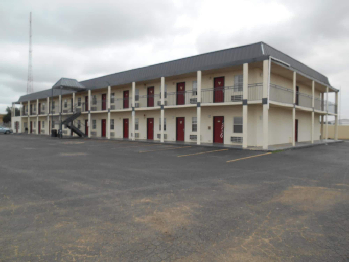 Exterior & Views 5, Super 7 Inn, Midland