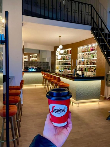 Food & Drinks 5, Evita Asty, Attica