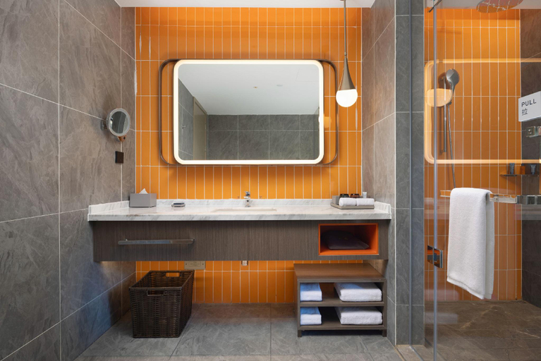 Bathroom 4, Home2 Suites by Hilton Chongqing Wushan, Chongqing