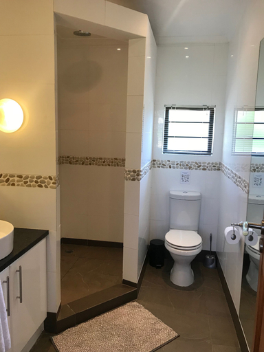 Bathroom 3, The Stables, Nelson Mandela Bay