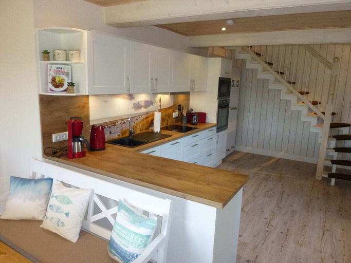 Private kitchen 2, Holiday Apartment With 2 Bedrooms, Schleswig-Flensburg