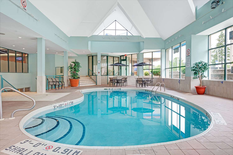 Sport & Beauty 5, Ramada by Wyndham Niagara Falls/Fallsview, Niagara