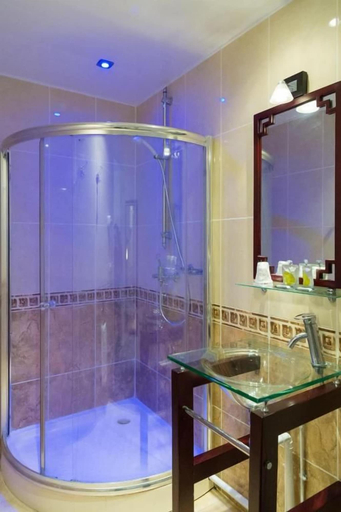 Bathroom 5, Le Home Saint Louis, Yvelines
