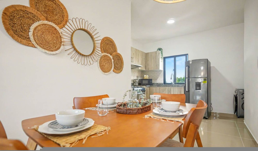 Room 3, 2BR Pool Downtown Free Electricity, Salvaleon de Higuey
